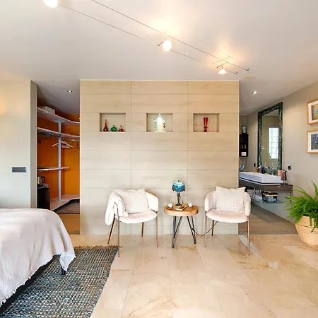 Casa De L'albada Bed and Breakfast Ρόζες